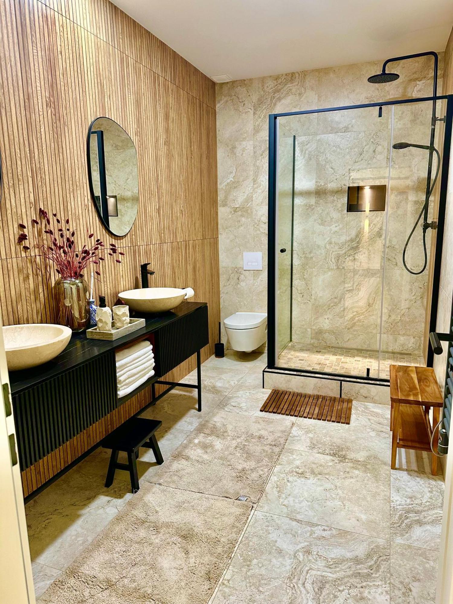 Sanierte 5 Zimmer Luxus Standard Apartment Auf 350Qm 汉堡 外观 照片
