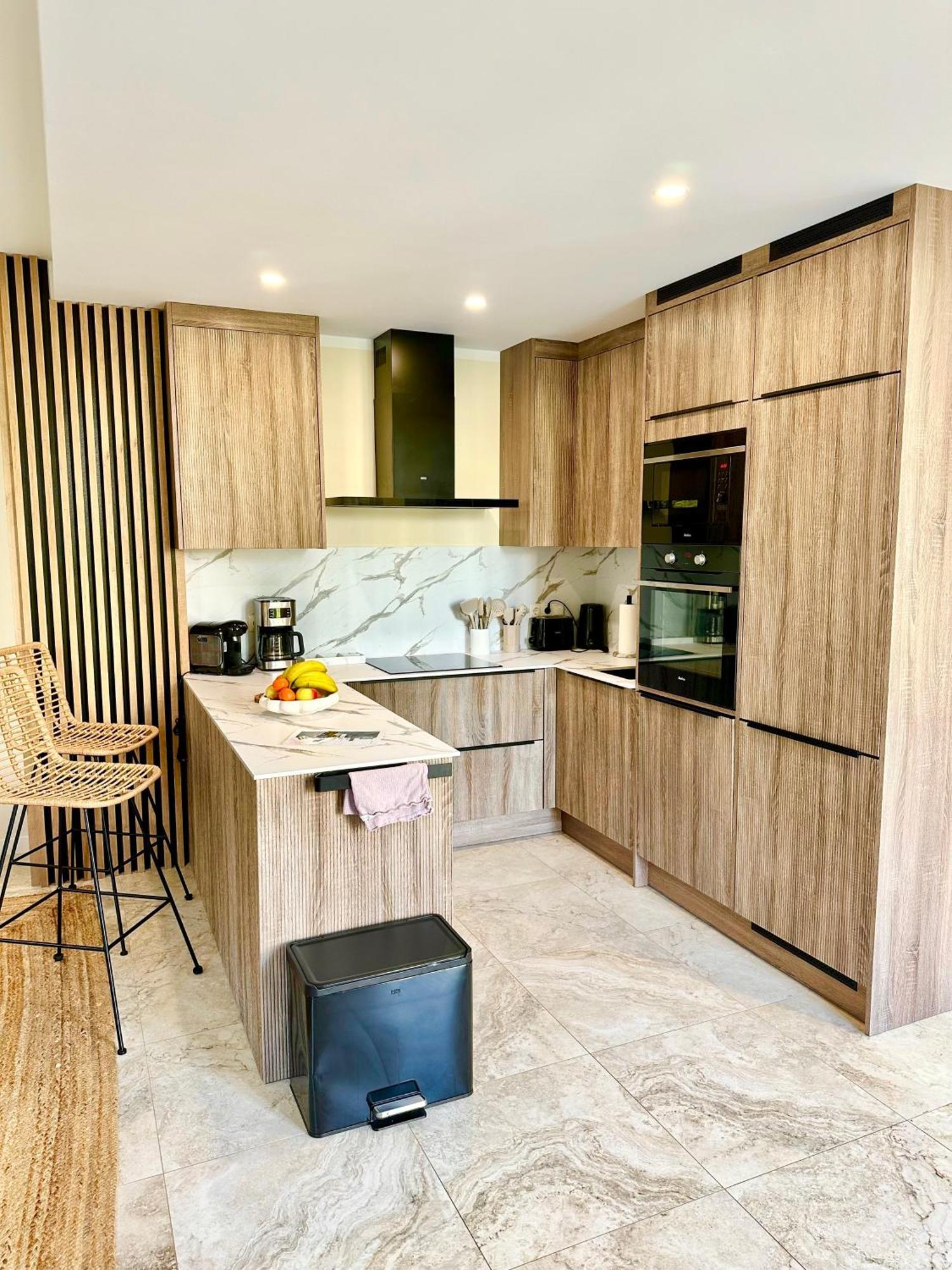 Sanierte 5 Zimmer Luxus Standard Apartment Auf 350Qm 汉堡 外观 照片