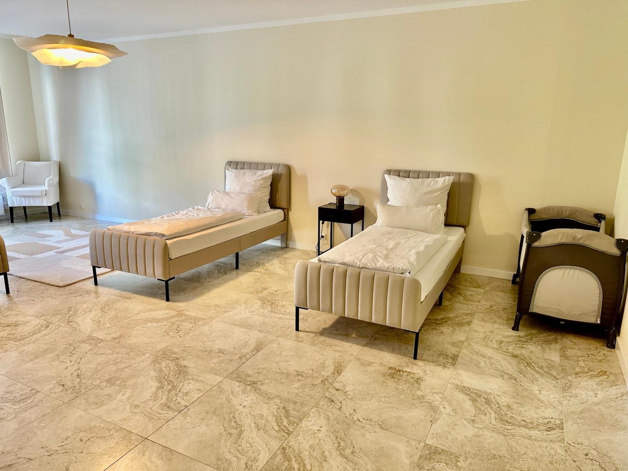 Sanierte 5 Zimmer Luxus Standard Apartment Auf 350Qm 汉堡 外观 照片